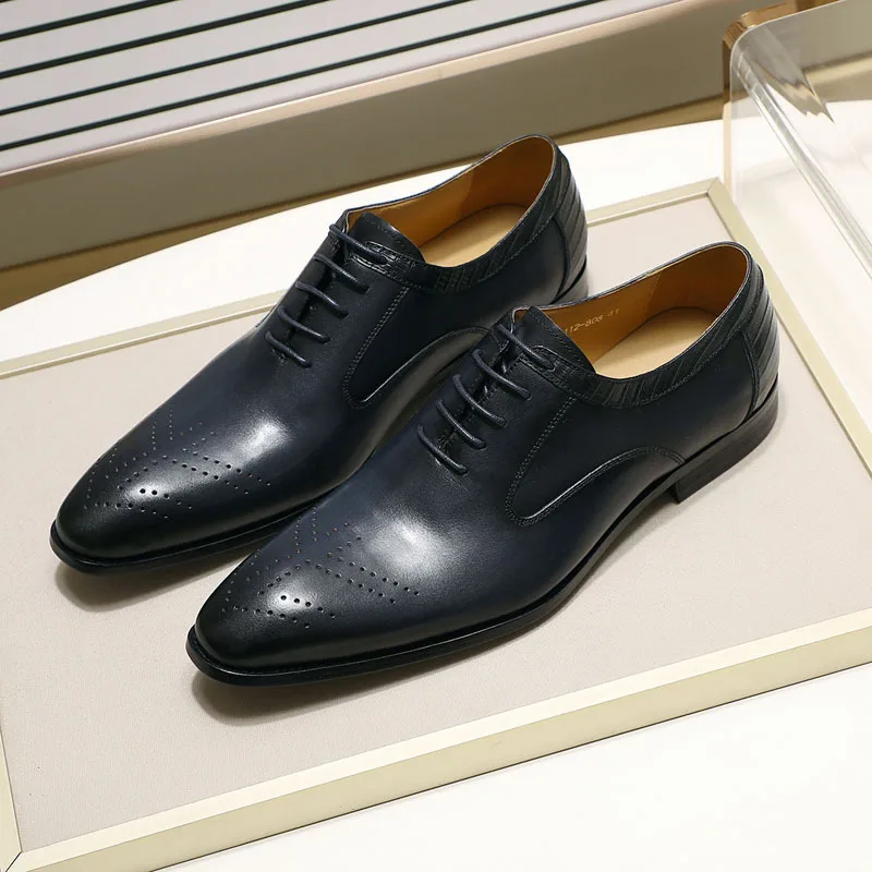 New Fashion Leather Business Oxford Shoe Pointy Toe Formal Men's Wedding Handmade Leather Men Casual Shoes Leather Suede Loafers
New Fashion Leather Business Oxford Shoe Pointy Toe Formal Men's Wedding Handmade Leather Men Casual Shoes Leather Suede Loafers
