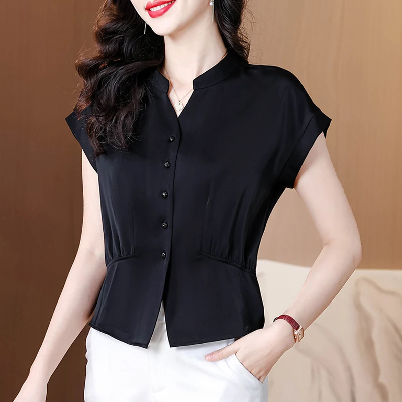 Summer New V-neck Button-Up Short Sleeved Female Solid Color Casual Shirt Women's Clothing 2025 Elegant Office Lady Blouse Tops
Summer New V-neck Button-Up Short Sleeved Female Solid Color Casual Shirt Women's Clothing 2025 Elegant Office Lady Blouse Tops
