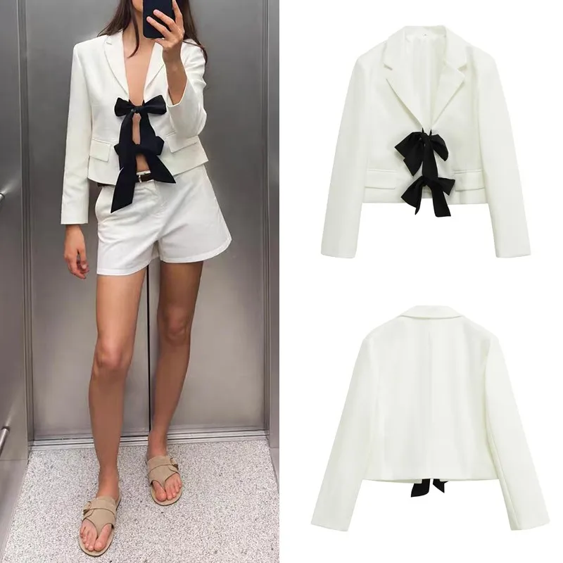 Белый укороченный блейзер для женщин с бантом, длинным рукавом, воротником с лацканами, элегантный праздничный пиджак, новинка 2025, осенне-весенняя офисная женская одежда
Белый укороченный блейзер для женщин с бантом, длинным рукавом, воротником с лацканами, элегантный праздничный пиджак, новинка 2025, осенне-весенняя офисная женская одежда