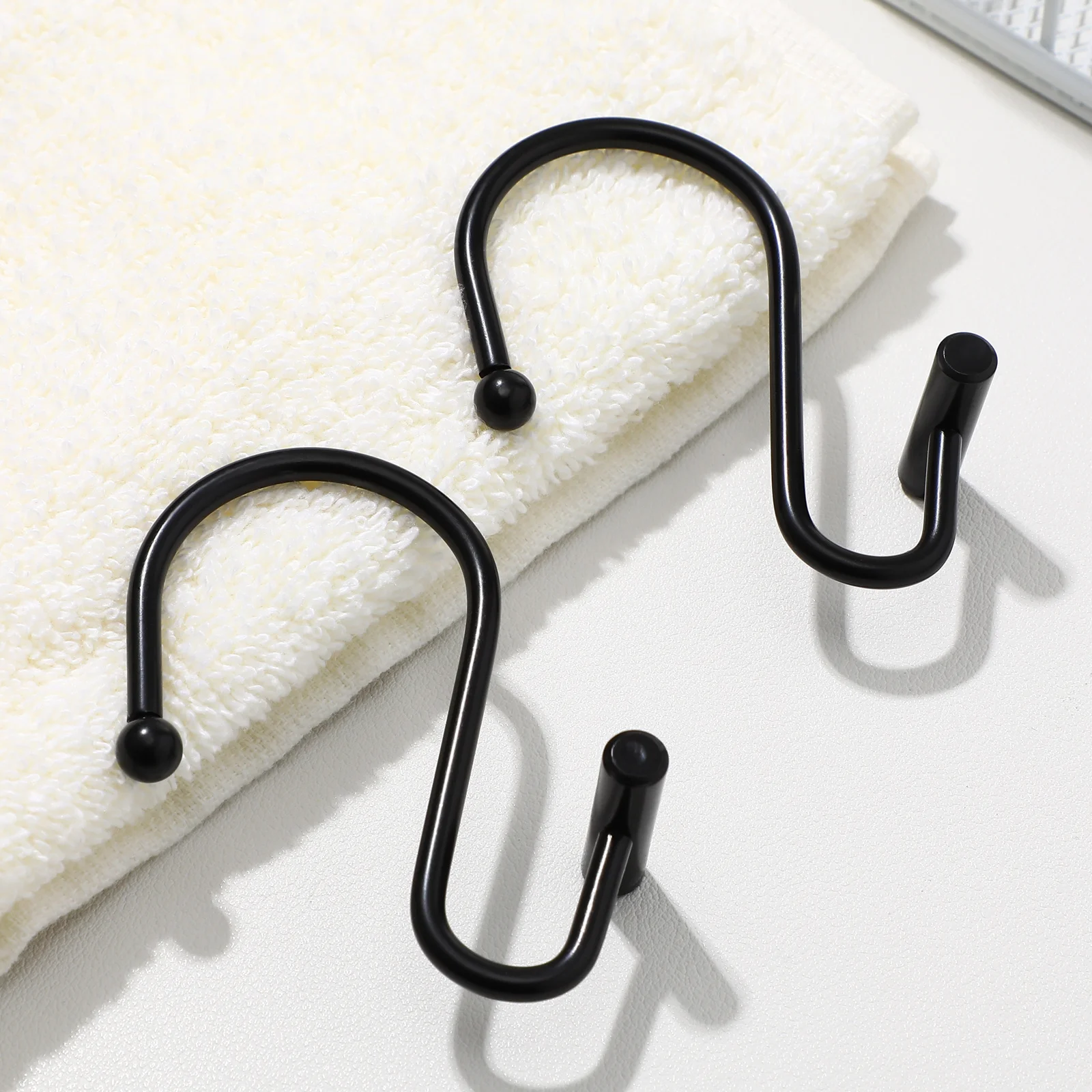 12Pcs Shower Curtain Hooks S Shape Electroplated Iron Smooth Sliding Easy Install Curtain Rings for Bathroom Shower Hooks
12Pcs Shower Curtain Hooks S Shape Electroplated Iron Smooth Sliding Easy Install Curtain Rings for Bathroom Shower Hooks