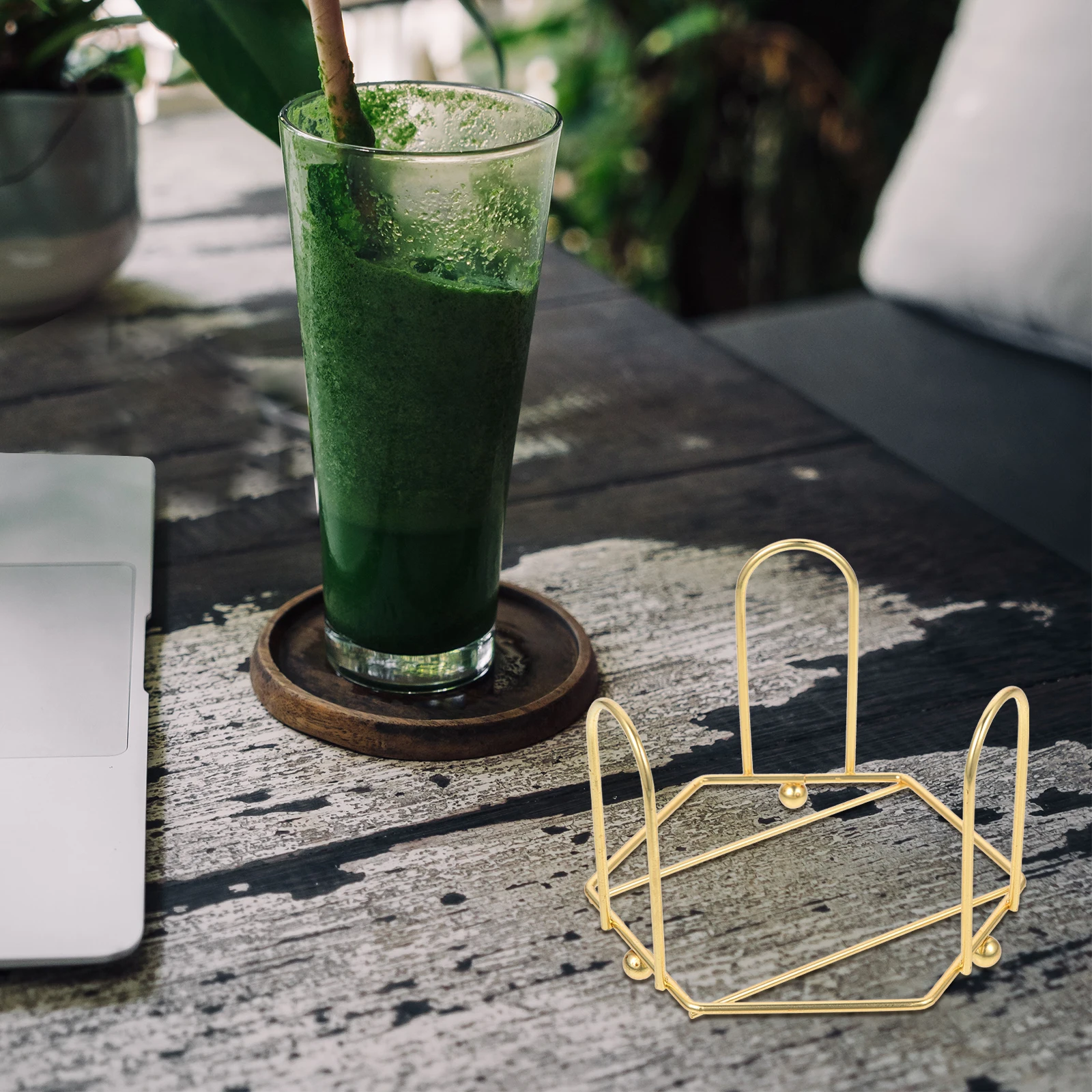2pcs Coaster Storage Rack Holder Stand Iron Home Golden Hollow Coaster Holders Kitchen Cup Mats Organizing Shelf Desk Decor
2pcs Coaster Storage Rack Holder Stand Iron Home Golden Hollow Coaster Holders Kitchen Cup Mats Organizing Shelf Desk Decor