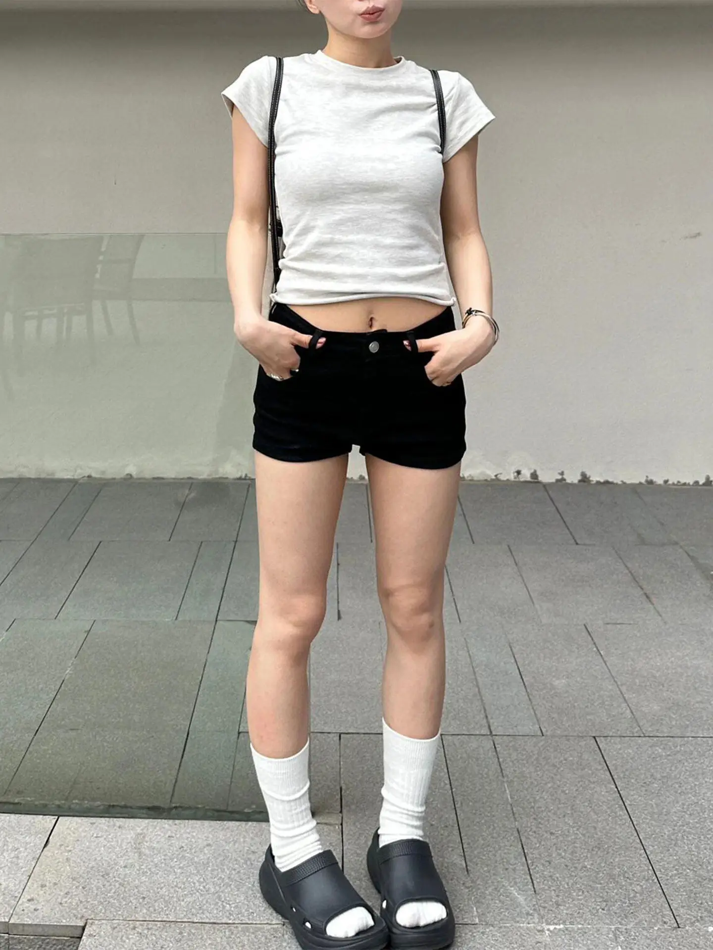 Hot Girl Low Waist Skinny Jeans Women's Y2K Black Denim Supermodel Pants Summer Small Stature Elegance Low Waist Bodycon
Hot Girl Low Waist Skinny Jeans Women's Y2K Black Denim Supermodel Pants Summer Small Stature Elegance Low Waist Bodycon