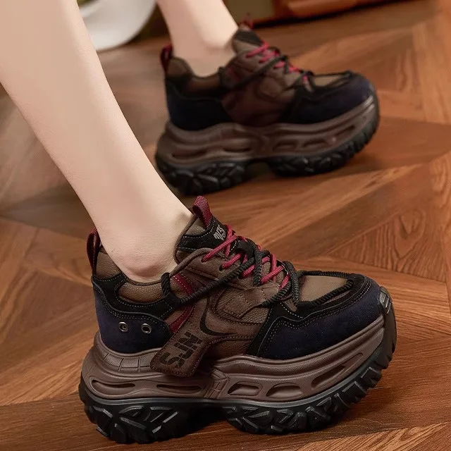 Retro Thick Bottom Dad Shoes Women's Fashion Casual Sneakers Leather Vintage Style Low Top Business Casual Shoes for All Seasons
Retro Thick Bottom Dad Shoes Women's Fashion Casual Sneakers Leather Vintage Style Low Top Business Casual Shoes for All Seasons