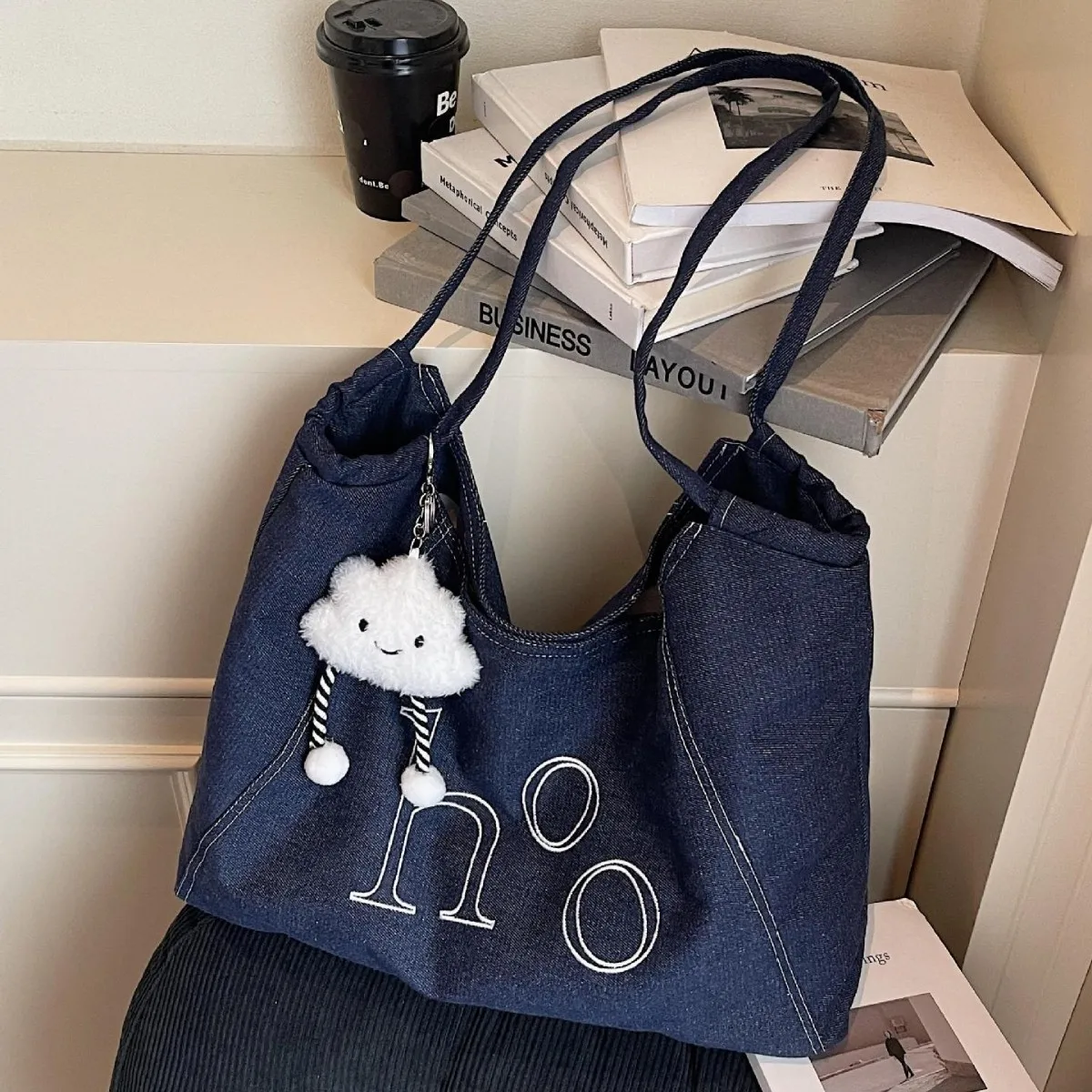 Denim Tote Bags Women Portable Shoulder Bag Casual Commuter Ladies Tote Handbags Simple Solid Color Female Letter Shopping Bags
Denim Tote Bags Women Portable Shoulder Bag Casual Commuter Ladies Tote Handbags Simple Solid Color Female Letter Shopping Bags