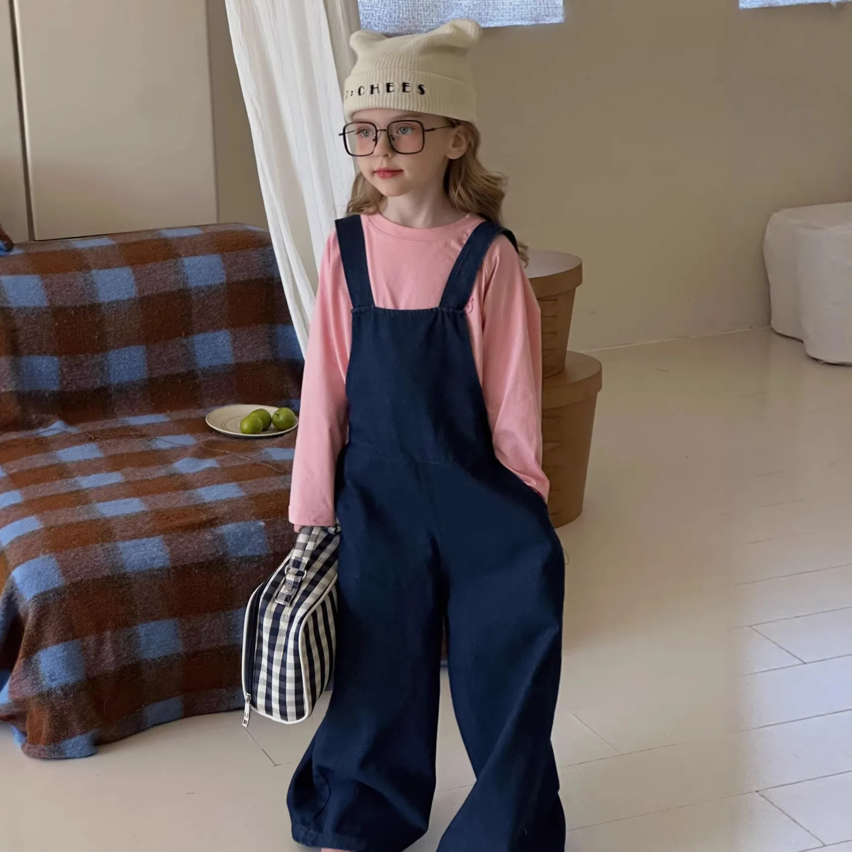 Girls Spring Clothing Set 2026 Spring and Autumn Childrens Bottom Shirt Cowboy Strap Pants Baby Two Piece Set
Girls Spring Clothing Set 2026 Spring and Autumn Childrens Bottom Shirt Cowboy Strap Pants Baby Two Piece Set