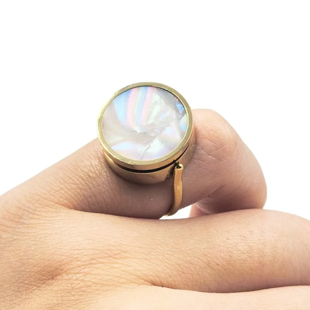 Portable Stainless Steel Lipstick Ring Storage Design Hoop Design Lip Balm Ring Pocket Pills Box Small Items Storage
Portable Stainless Steel Lipstick Ring Storage Design Hoop Design Lip Balm Ring Pocket Pills Box Small Items Storage