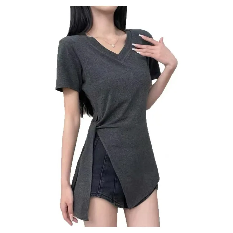 Spring and Summer Plus-size Women's New Pure Color Slimming and Slimming Design Irregular Tie V-neck Short-sleeve T-shirt
Spring and Summer Plus-size Women's New Pure Color Slimming and Slimming Design Irregular Tie V-neck Short-sleeve T-shirt