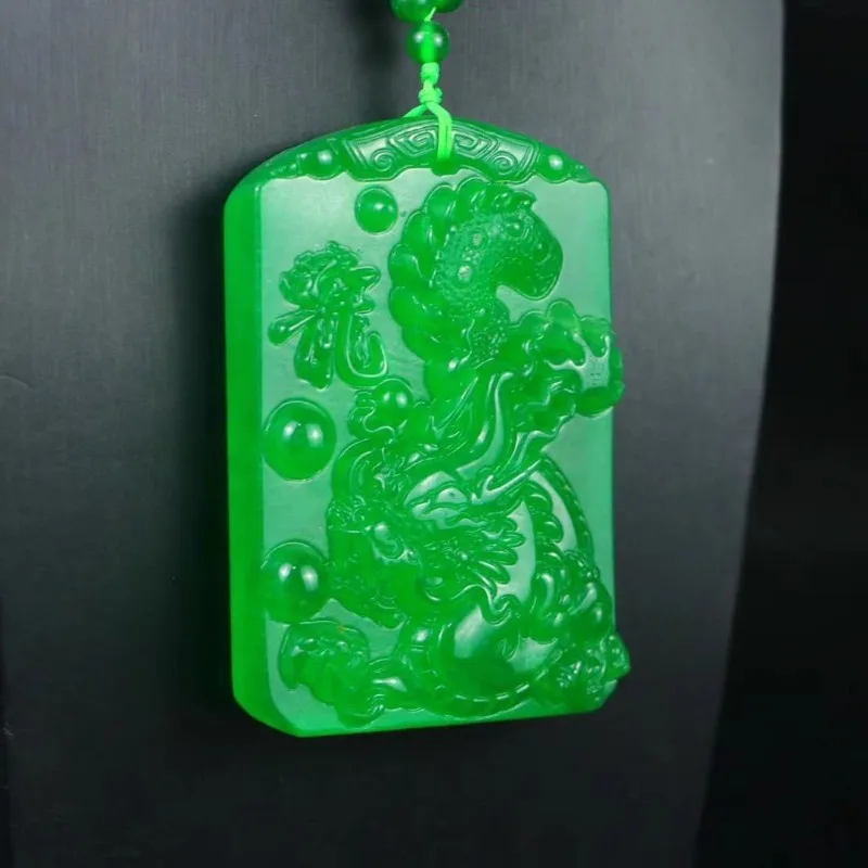 High Ice Engraved Ethnic Wind Dragon Pendant Exquisite Jewelry, Suitable for Both Men and Women
High Ice Engraved Ethnic Wind Dragon Pendant Exquisite Jewelry, Suitable for Both Men and Women