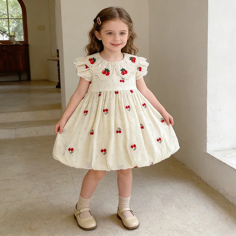 Girls' summer dress new style children's sweet cherry embroidered stylish princess dress children's clothing
Girls' summer dress new style children's sweet cherry embroidered stylish princess dress children's clothing