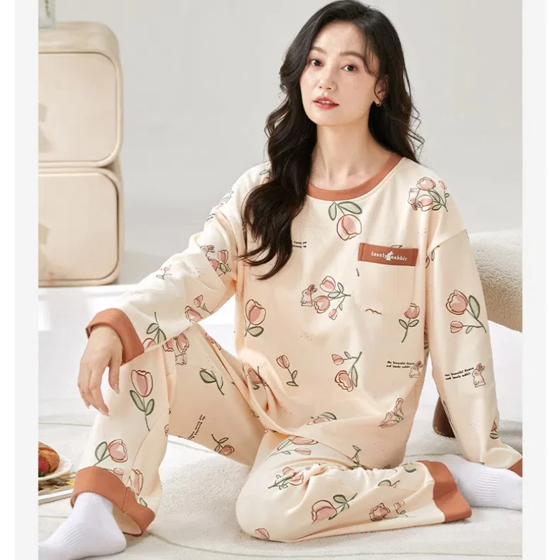 Velvet Pajamas Suit Autumn Winter Long Sleeve Warm Homewear Women Loose Thin Velvet Can Be Worn Outside Loungewear
Velvet Pajamas Suit Autumn Winter Long Sleeve Warm Homewear Women Loose Thin Velvet Can Be Worn Outside Loungewear