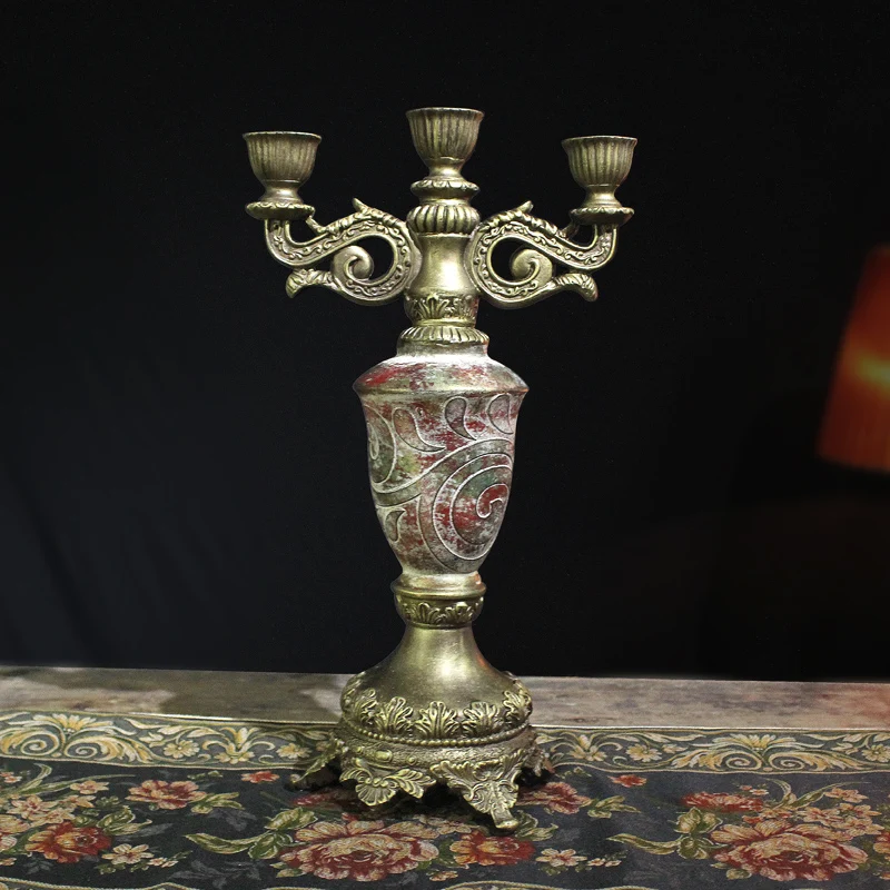 Европейский трехголовый подсвечник, роскошное украшение для дома в стиле ретро, подсвечник из старого ручной работы, украшение стола
Европейский трехголовый подсвечник, роскошное украшение для дома в стиле ретро, подсвечник из старого ручной работы, украшение стола