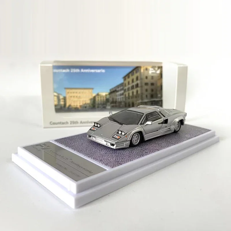 Finclassically 1:64 Model Car LP5000 Alloy Die-Cast Sport Vehicle Collection - Silver
Finclassically 1:64 Model Car LP5000 Alloy Die-Cast Sport Vehicle Collection - Silver