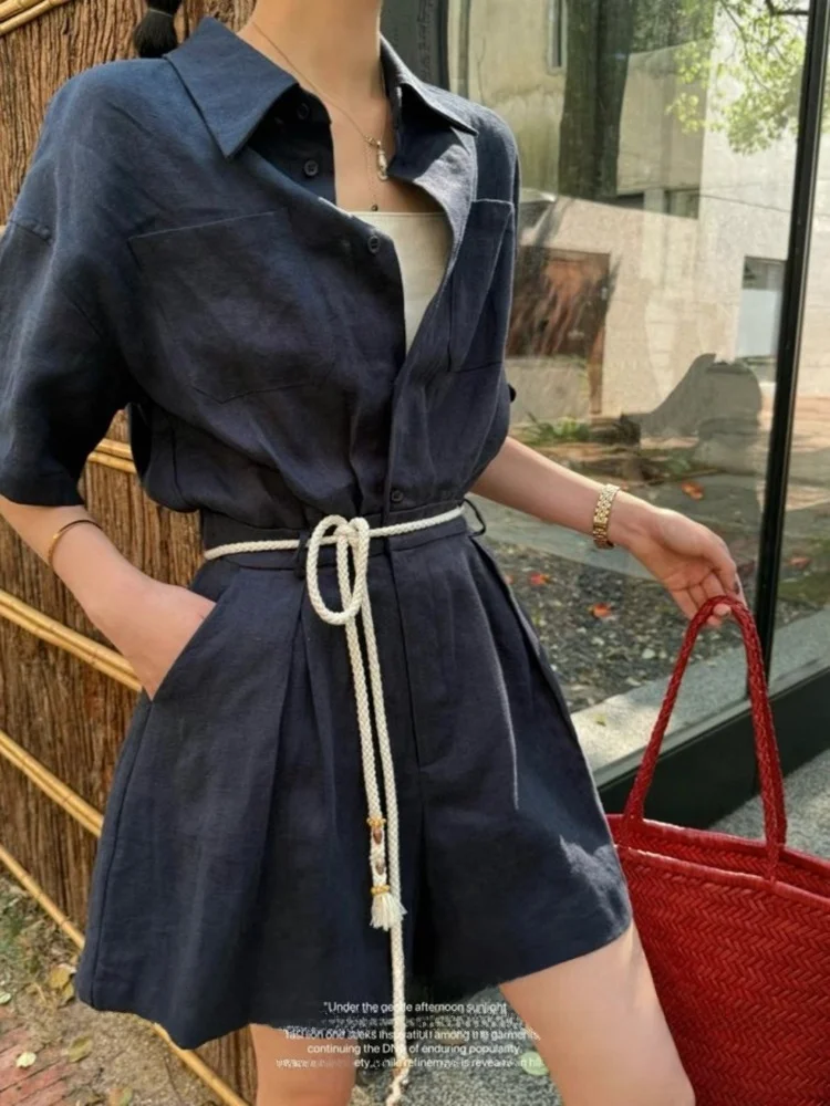 Elegant Linen One-Piece Suit Vintage Drawstring Waist Collared Commute Pants Women's Fashion Summer 2025 Thin Wide Leg
Elegant Linen One-Piece Suit Vintage Drawstring Waist Collared Commute Pants Women's Fashion Summer 2025 Thin Wide Leg
