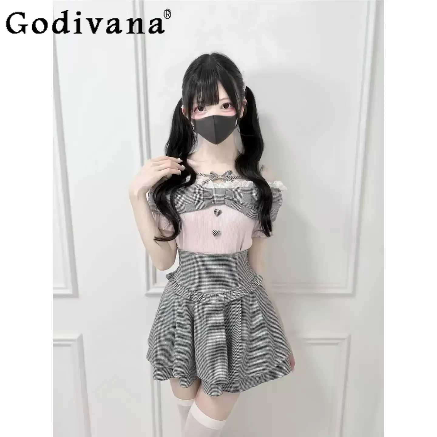 Japanese Girl's Cute Bowknot Off-shoulder Short-sleeved Top Skirt Outfit Summer New Clothes Woman's Slim-fitting Knitted Top
Japanese Girl's Cute Bowknot Off-shoulder Short-sleeved Top Skirt Outfit Summer New Clothes Woman's Slim-fitting Knitted Top