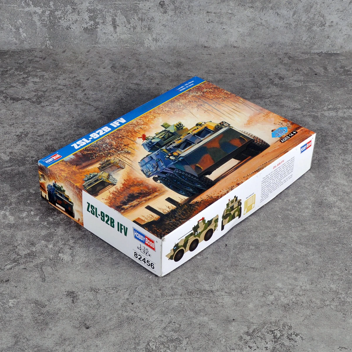 hobbyboss 82456 1/35 Chinese ZSL-92B IFV Tank Kit Scale Set Static plastic Military model
hobbyboss 82456 1/35 Chinese ZSL-92B IFV Tank Kit Scale Set Static plastic Military model