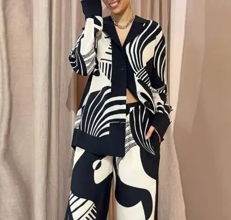 Autumn New Women's Fashion Graffiti Casual Temperament Printed Collar Loose Shirt Top and High Waisted Straight Leg Pants Set
Autumn New Women's Fashion Graffiti Casual Temperament Printed Collar Loose Shirt Top and High Waisted Straight Leg Pants Set