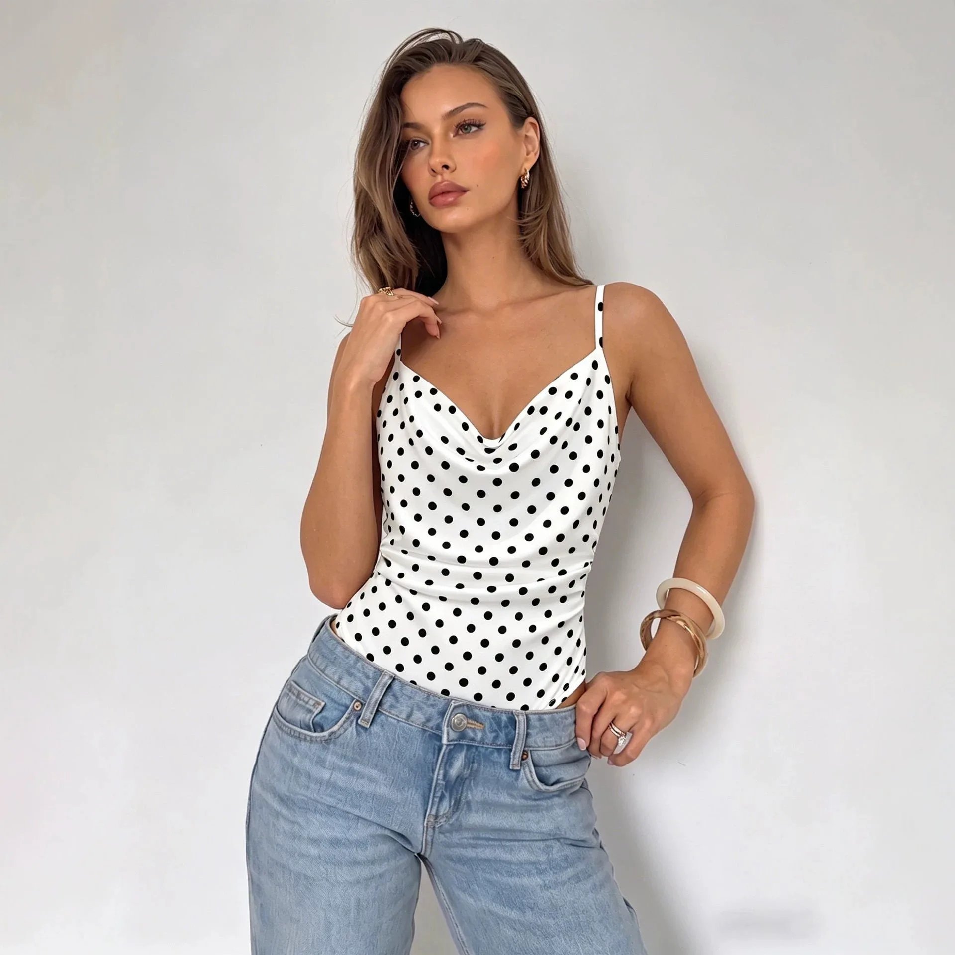New Sexy And Hot Girl Black White Polka Dot Halter Top Small Wavy Collar Slimming One-piece Jumpsuit For Women
New Sexy And Hot Girl Black White Polka Dot Halter Top Small Wavy Collar Slimming One-piece Jumpsuit For Women