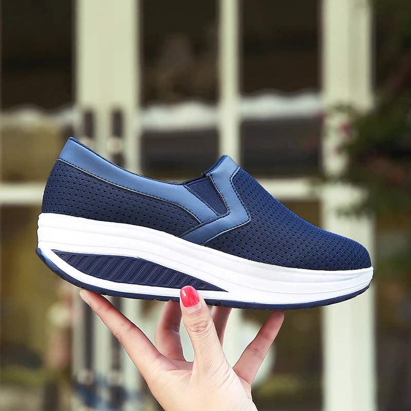 Woman Casual Shoes Spring Genuine Leather Mother Sneakers Woman Swing Platform Nurse Shoes Slip-resistant Plus Size
Woman Casual Shoes Spring Genuine Leather Mother Sneakers Woman Swing Platform Nurse Shoes Slip-resistant Plus Size