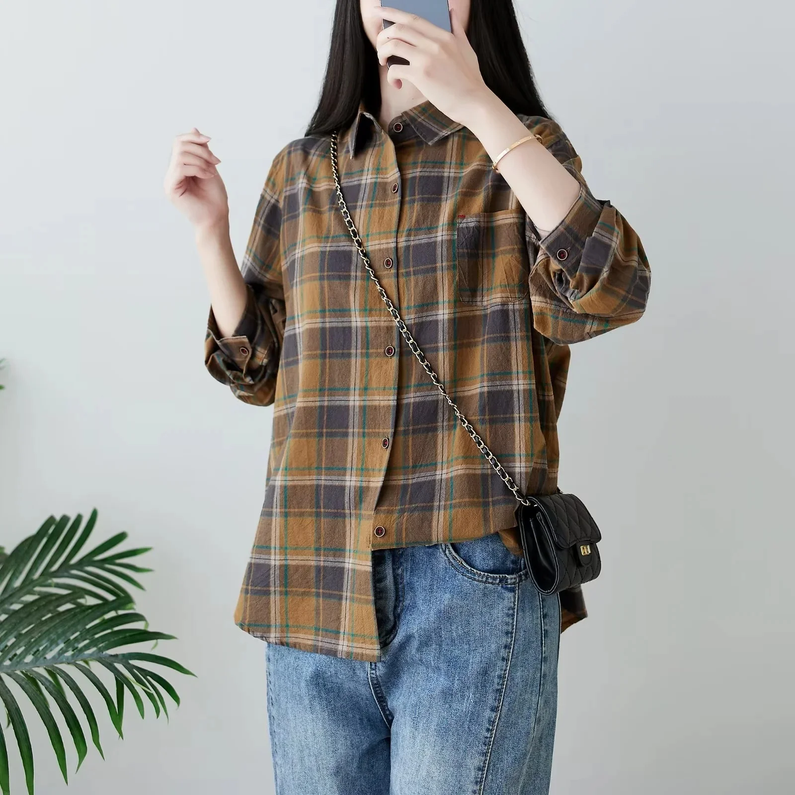100% Cotton plaid shirts and blouses women Japan style casual long sleeve checkered top big size blouse korean autumn clothes
100% Cotton plaid shirts and blouses women Japan style casual long sleeve checkered top big size blouse korean autumn clothes
