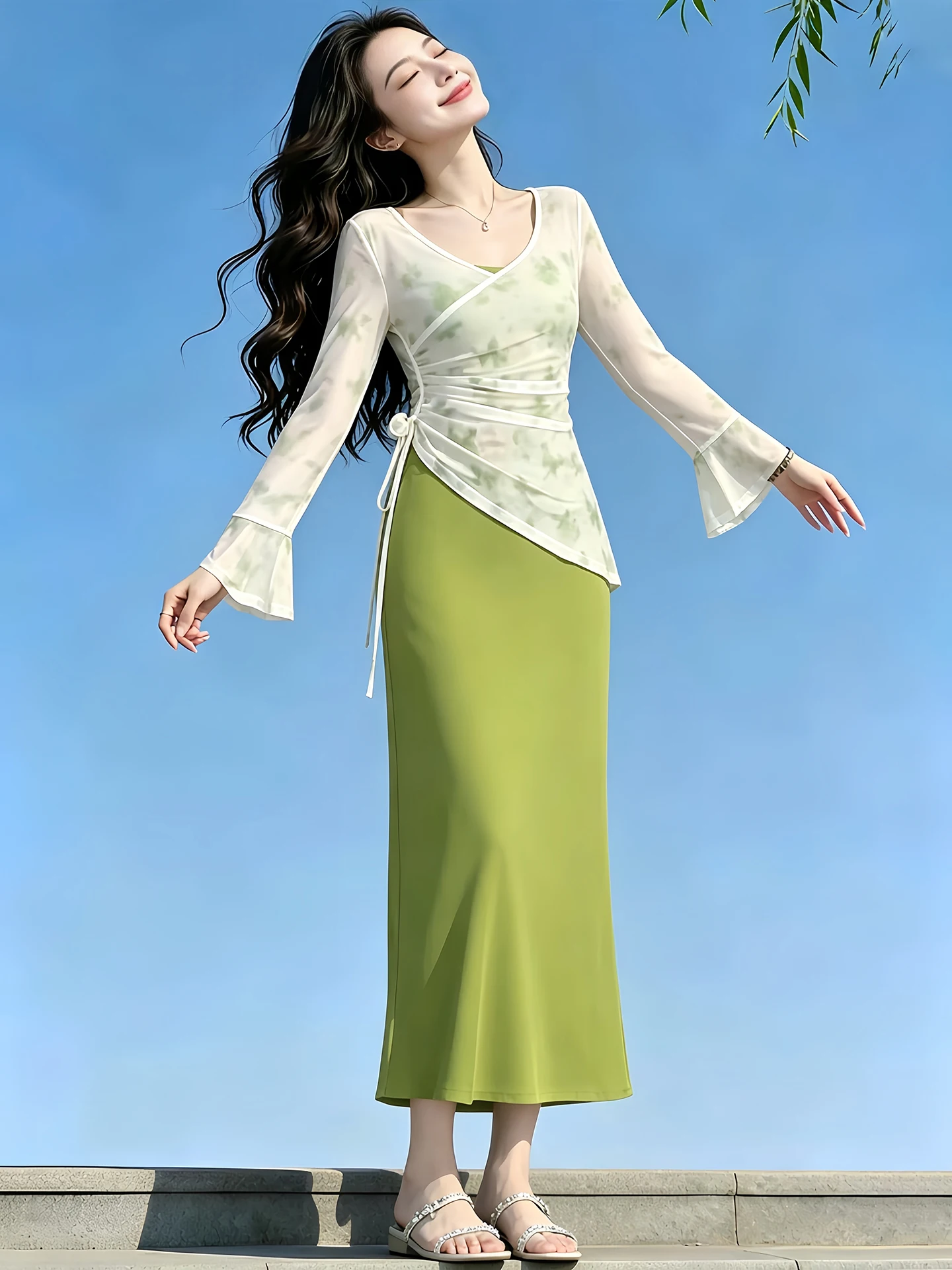 Elegant Green Strap Long Dress Slimming Pure Desire Style Dress High-End Feeling Set Chinese New Style Beautiful V-Neck T-Shirt
Elegant Green Strap Long Dress Slimming Pure Desire Style Dress High-End Feeling Set Chinese New Style Beautiful V-Neck T-Shirt