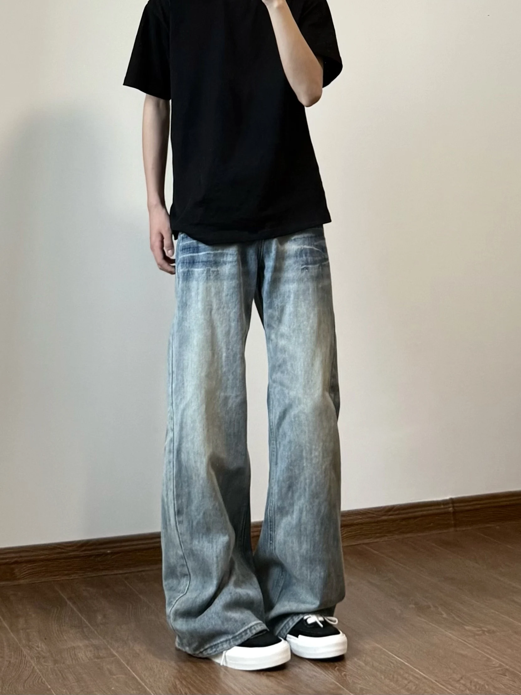 American High Street Cleanfit Retro Washed Blue Straight Loose Texture Jeans Casual Pants for Men And Women
American High Street Cleanfit Retro Washed Blue Straight Loose Texture Jeans Casual Pants for Men And Women
