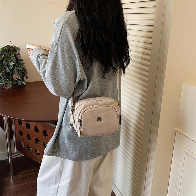 Women's Crossbody Bag Multi-layer Small Canvas Simple Versatile Oxford Shoulder Bag for Woman 2026 New Mother Mobile Phone Bag
Women's Crossbody Bag Multi-layer Small Canvas Simple Versatile Oxford Shoulder Bag for Woman 2026 New Mother Mobile Phone Bag