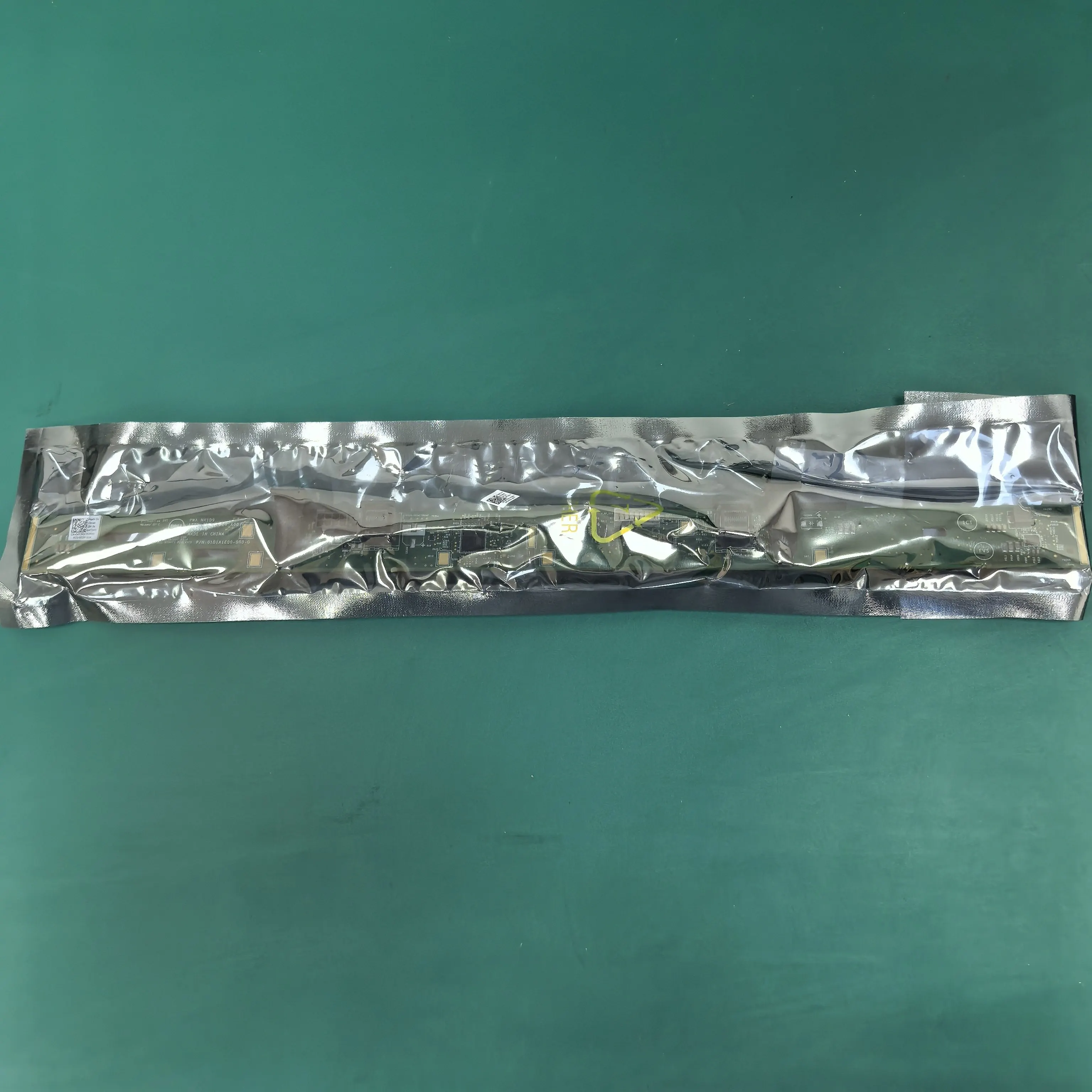 For Dell R730XD Server Center Disk 4x3.5 3.5 Inch Hard Disk Backplane 4T7KV
For Dell R730XD Server Center Disk 4x3.5 3.5 Inch Hard Disk Backplane 4T7KV