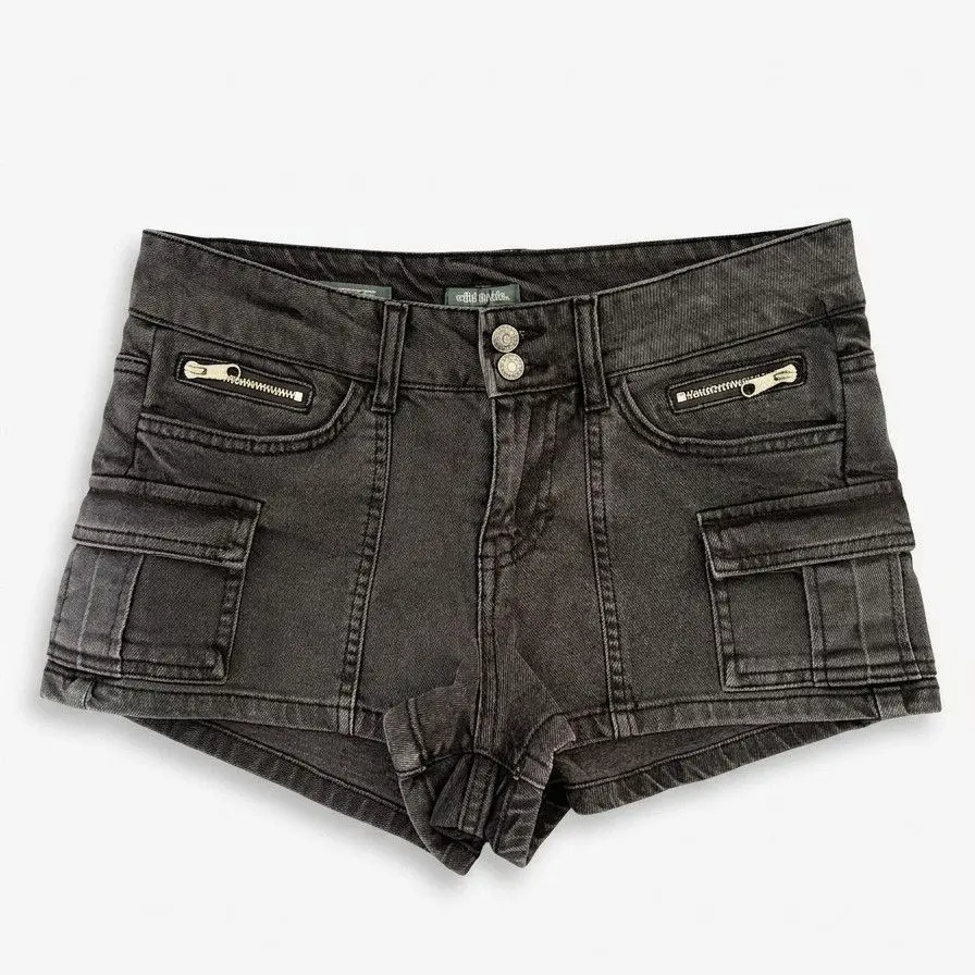 American Retro Zipper Casual Jeans Denim Cargo Shorts Women Y2k Shorts
American Retro Zipper Casual Jeans Denim Cargo Shorts Women Y2k Shorts