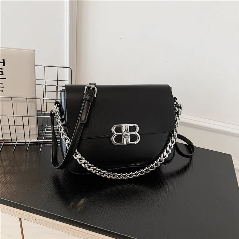 Маленькая квадратная сумка премиум-класса 2025 года — ретро-замок, женская летняя сумка через плечо под мышками 
Маленькая квадратная сумка премиум-класса 2025 года — ретро-замок, женская летняя сумка через плечо под мышками