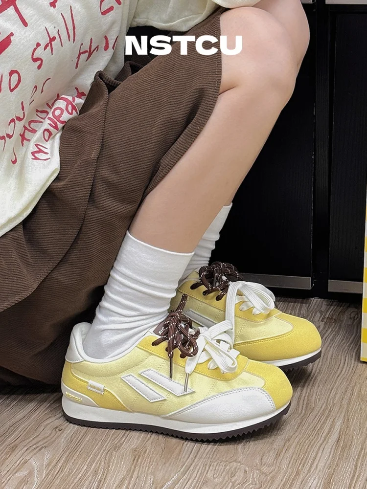 Lightweight Canvas Sports Shoes for Women Casual Comfortable Breathable Fashionable Cross Buckle Design Summer New Arrival
Lightweight Canvas Sports Shoes for Women Casual Comfortable Breathable Fashionable Cross Buckle Design Summer New Arrival