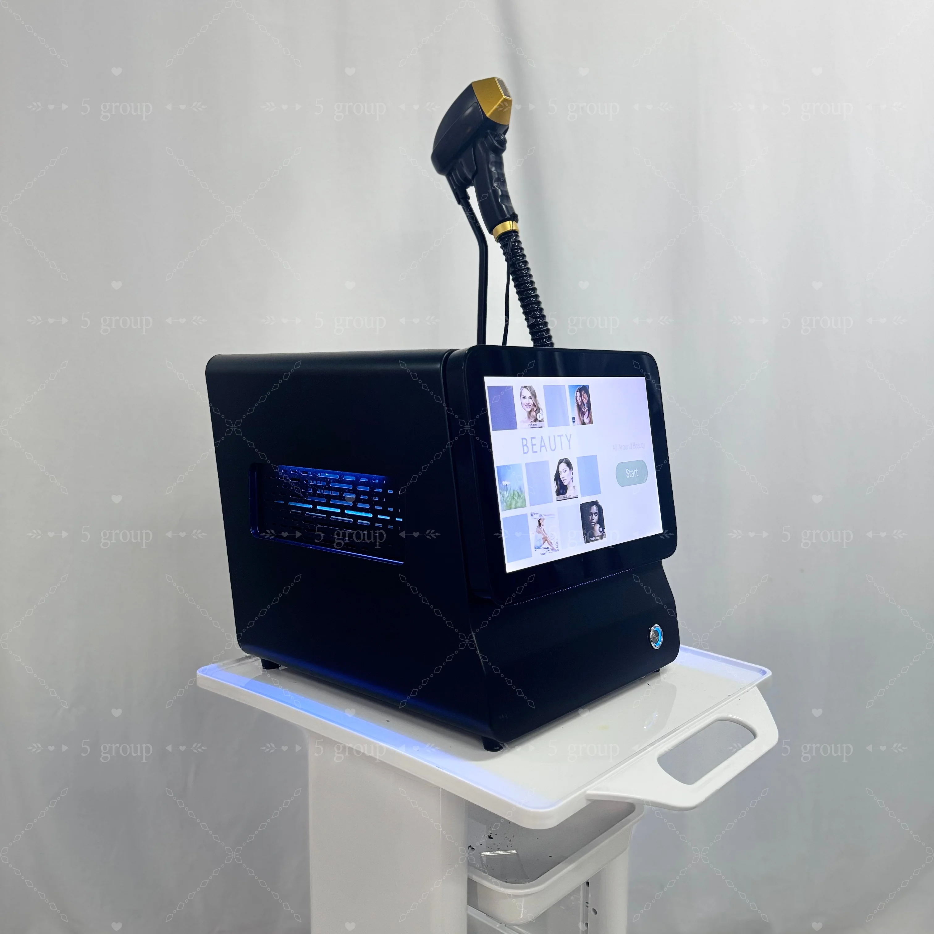 Заводская цена 4000 Вт лазерный лед платиновый тройной длина волны 755 нм 808 нм 1064 нм безболезненный диодный лазер эффективная машина для удаления волос
Заводская цена 4000 Вт лазерный лед платиновый тройной длина волны 755 нм 808 нм 1064 нм безболезненный диодный лазер эффективная машина для удаления волос