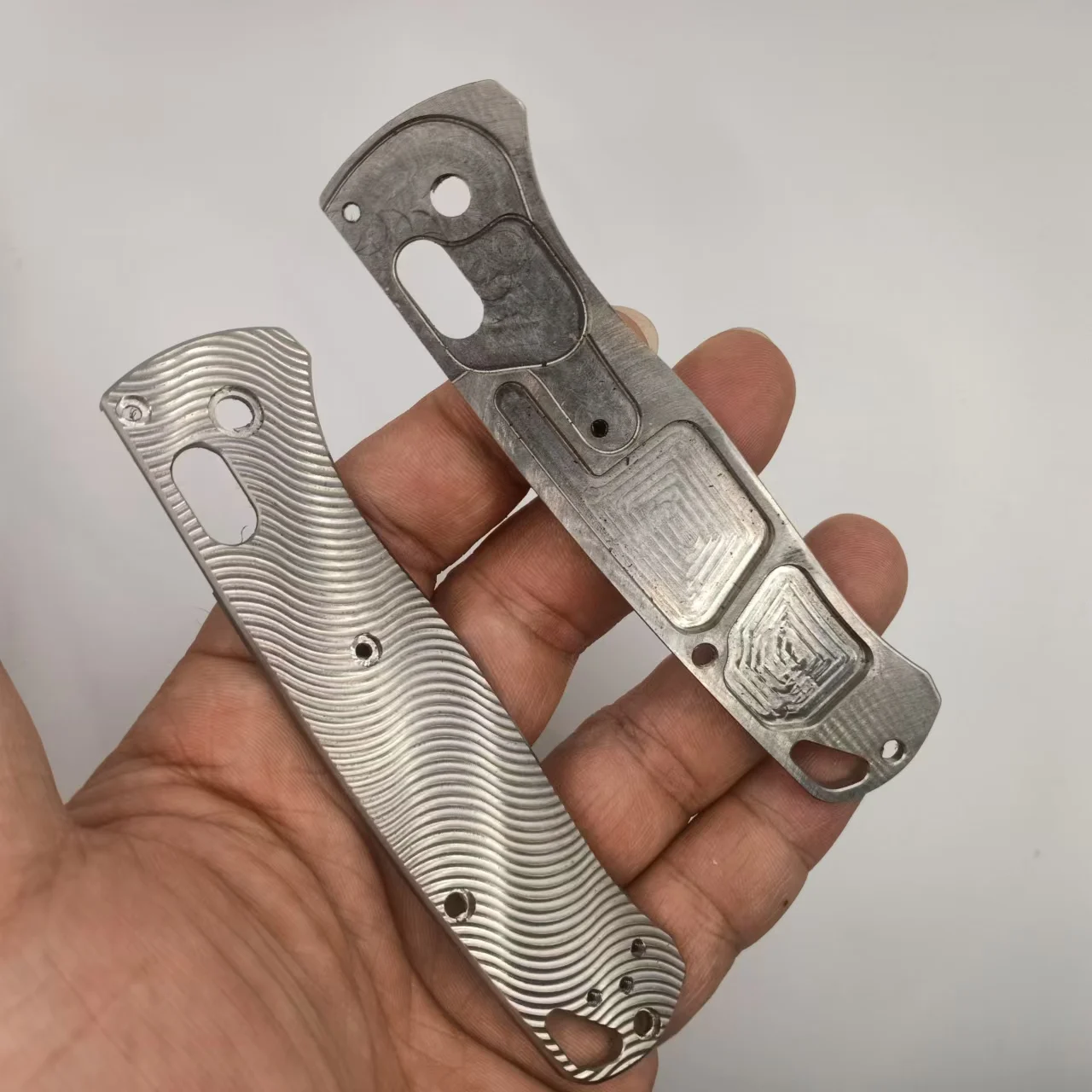 1 Pair Custom Made Titanium Alloy Grip Handle Scales for Benchmade Bugout 535 Modify DIY Accessories
1 Pair Custom Made Titanium Alloy Grip Handle Scales for Benchmade Bugout 535 Modify DIY Accessories