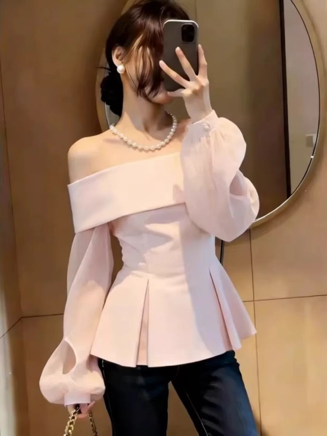 Pink Mesh Waist-Cinching One-Shoulder Shirt Women's Style Korean Pure Desire Maturity Spring Small Shirt Top Loose Fit Long S...
Pink Mesh Waist-Cinching One-Shoulder Shirt Women's Style Korean Pure Desire Maturity Spring Small Shirt Top Loose Fit Long S...