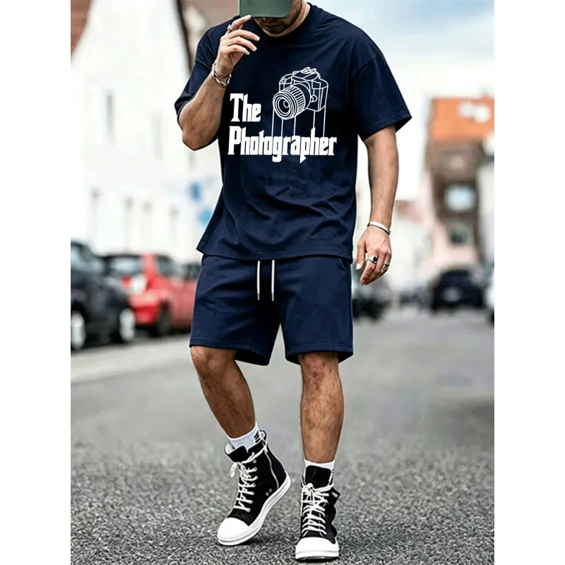 Men's "The Photographer" Print T-Shirt & Mesh Shorts Set, Casual 2-Piece Outfit, Summer Streetwear, EU Size Available
Men's "The Photographer" Print T-Shirt & Mesh Shorts Set, Casual 2-Piece Outfit, Summer Streetwear, EU Size Available