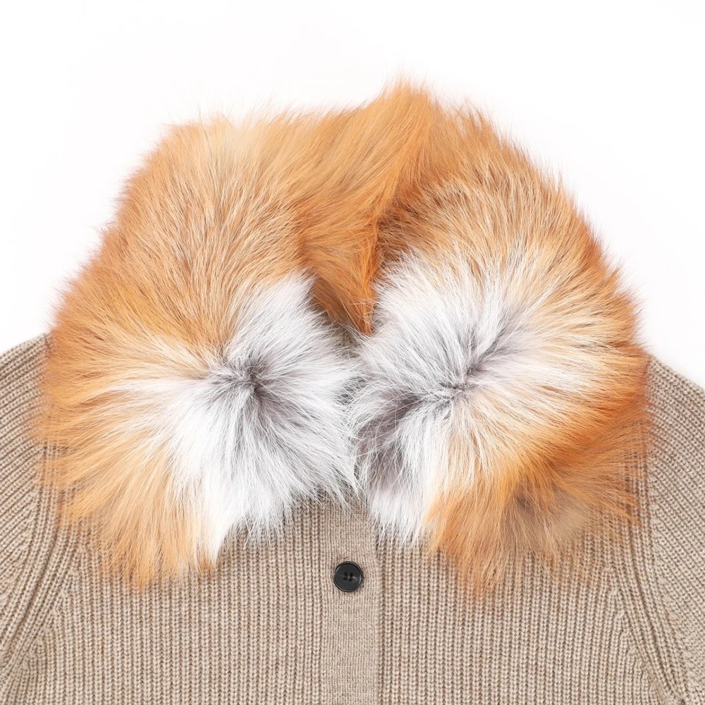 Женская куртка из 100% шерсти с воротником из лисьего меха, элегантный однобортный вязаный кардиган с длинными рукавами, новинка зимы 2025, новое поступление Y2K
Женская куртка из 100% шерсти с воротником из лисьего меха, элегантный однобортный вязаный кардиган с длинными рукавами, новинка зимы 2025, новое поступление Y2K