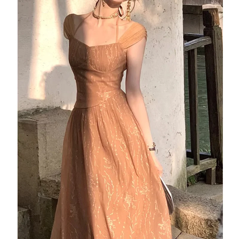 New Chinese Square Neck Hanging Neck Dress Women's Summer New Design Sense One Shoulder Style Dress
New Chinese Square Neck Hanging Neck Dress Women's Summer New Design Sense One Shoulder Style Dress