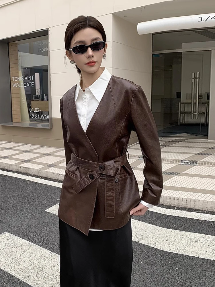 Slim V-neck Genuine Leather Blazer Jackets for Women Spring Autumn High-end Simple Soft Oil Wax Real Sheepskin Coat with Belt
Slim V-neck Genuine Leather Blazer Jackets for Women Spring Autumn High-end Simple Soft Oil Wax Real Sheepskin Coat with Belt