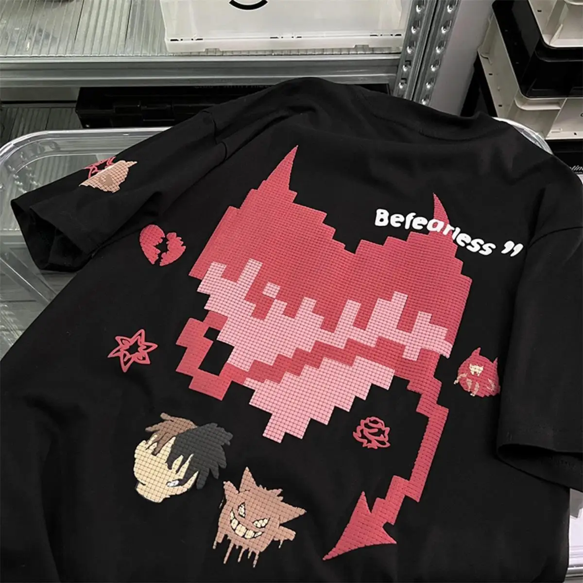 American Retro Pixel Cartoon Heart Printed Short Sleeved T-shirt for Men and Women Oversize Summer Couple Loose Cotton Top Ins
American Retro Pixel Cartoon Heart Printed Short Sleeved T-shirt for Men and Women Oversize Summer Couple Loose Cotton Top Ins