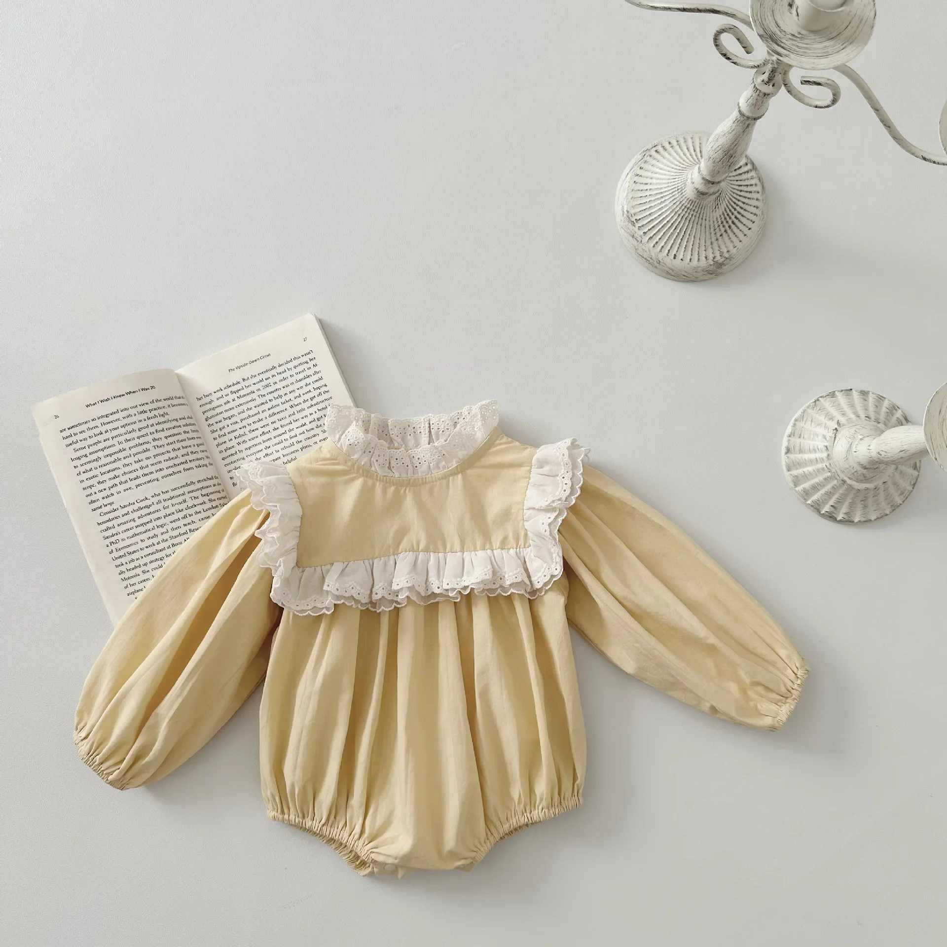 2024 Spring Autumn Ins Infant Lace Ruffle Collar Long Sleeve Bodysuit Girl Baby Cotton Princess Onesie Newborn Casual Clothes
2024 Spring Autumn Ins Infant Lace Ruffle Collar Long Sleeve Bodysuit Girl Baby Cotton Princess Onesie Newborn Casual Clothes