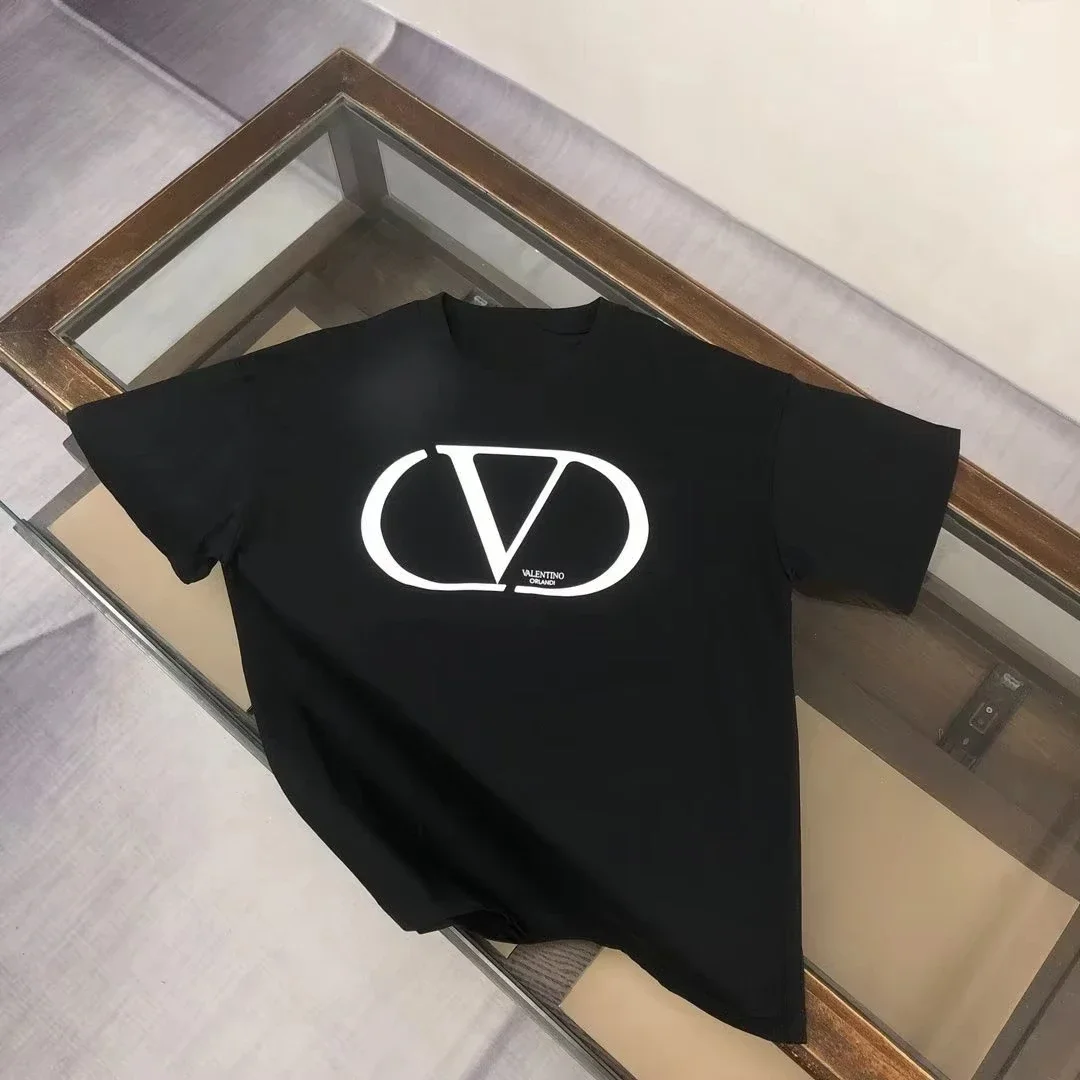 2025 New Summe Luxury Brand T-shirt Pure Cotton Flat Print Large Size Round Neck Short Sleeve Men's and Women's Top T-shirt
2025 New Summe Luxury Brand T-shirt Pure Cotton Flat Print Large Size Round Neck Short Sleeve Men's and Women's Top T-shirt