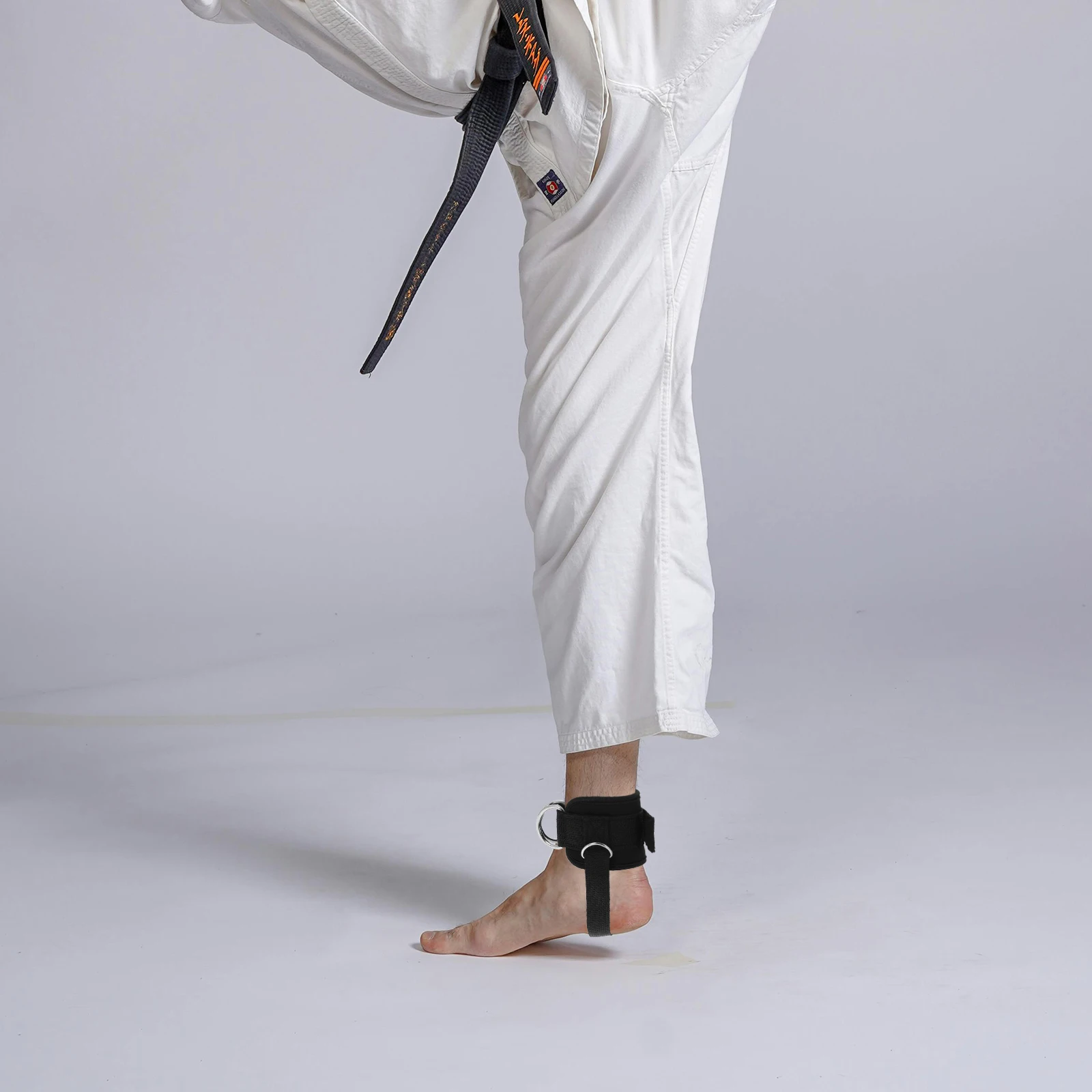 1Pair Adjustable Ankle Straps for Taekwondo Leg Training Enhance Strength Reduce Injury Risk Gym Workout Foot Attachment Cable
1Pair Adjustable Ankle Straps for Taekwondo Leg Training Enhance Strength Reduce Injury Risk Gym Workout Foot Attachment Cable