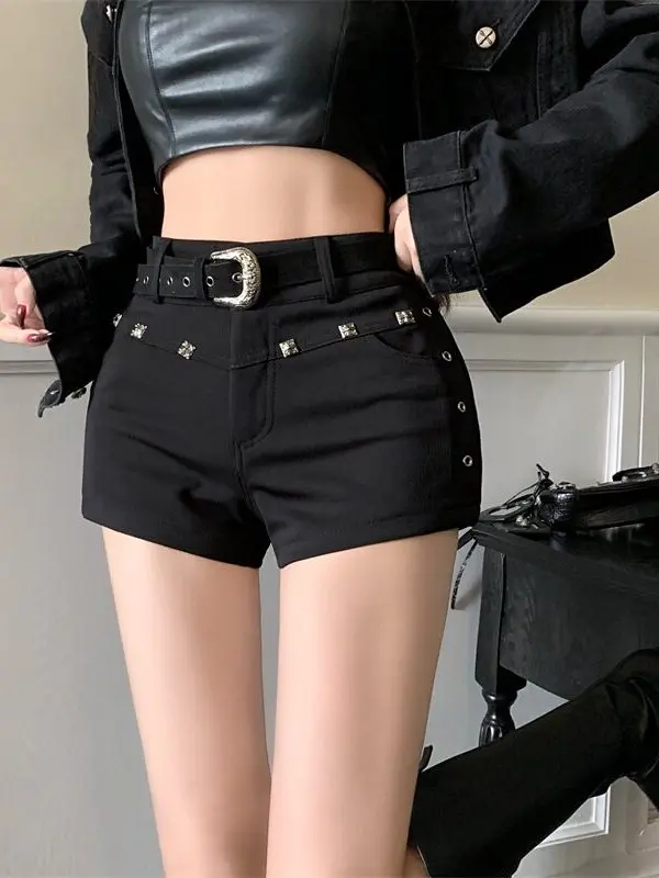 American Style Spicy Girl Black Rivet Denim Shorts Women Summer New Small Size Slim Fit A-Line Wrap around Hot Pants
American Style Spicy Girl Black Rivet Denim Shorts Women Summer New Small Size Slim Fit A-Line Wrap around Hot Pants