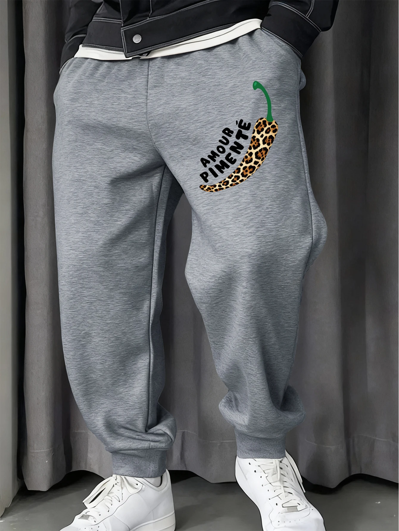 Amour Pembali Leopard Chili Pattern Брюки Мужские осенние модные спортивные штаны Флисовые спортивные штаны с карманами Модные повседневные брюки
Amour Pembali Leopard Chili Pattern Брюки Мужские осенние модные спортивные штаны Флисовые спортивные штаны с карманами Модные повседневные брюки