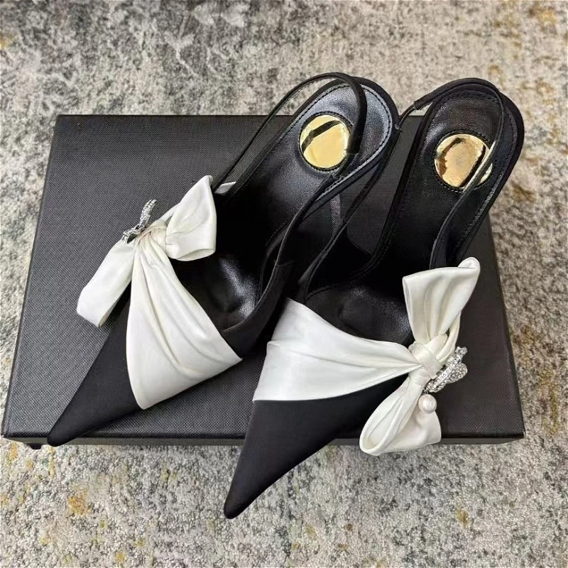 Sexy Bow Designer Heeled Sandals Women Slingback Pointed Pumps Heels Mules Rhinestone Details Luxury Banquet Party Dress Shoes
Sexy Bow Designer Heeled Sandals Women Slingback Pointed Pumps Heels Mules Rhinestone Details Luxury Banquet Party Dress Shoes