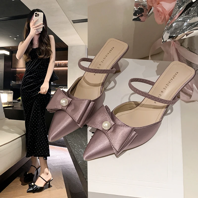 Ladies Shoes Slippers Summer Trend 2025 Elegant Women's Sandals Designer Mules High-heeled Sweet Butterfly-knot Barefoot Woman
Ladies Shoes Slippers Summer Trend 2025 Elegant Women's Sandals Designer Mules High-heeled Sweet Butterfly-knot Barefoot Woman