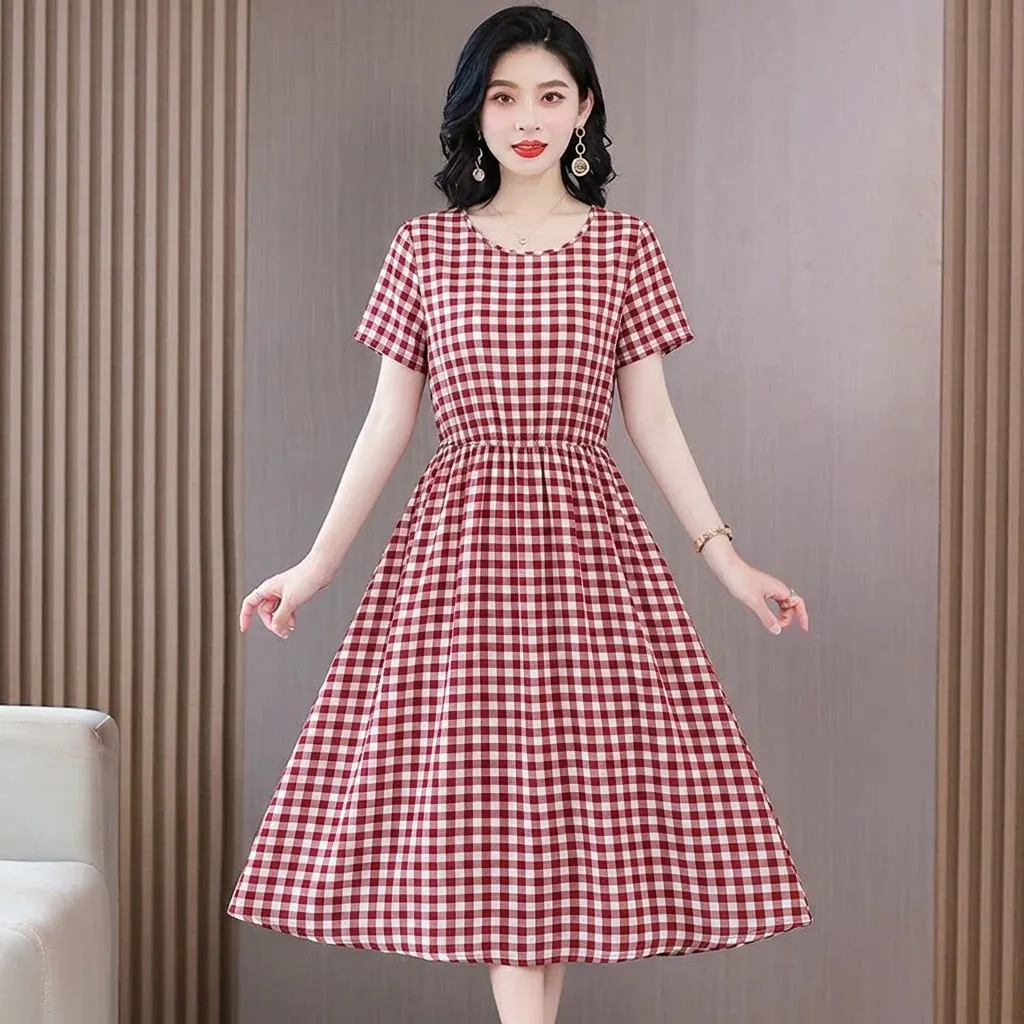 Elegant Plaid Short Sleeve Dress Women's Mom Style Summer Waist Cinching Slimming Mid-aged And Elderly Women's Fashion
Elegant Plaid Short Sleeve Dress Women's Mom Style Summer Waist Cinching Slimming Mid-aged And Elderly Women's Fashion