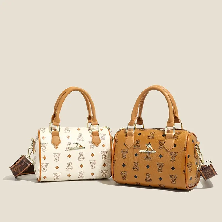 Роскошная текстурированная сумка Boston, сумка через плечо с милым медвежьим узором, модный универсальный кошелек для женщин
Роскошная текстурированная сумка Boston, сумка через плечо с милым медвежьим узором, модный универсальный кошелек для женщин