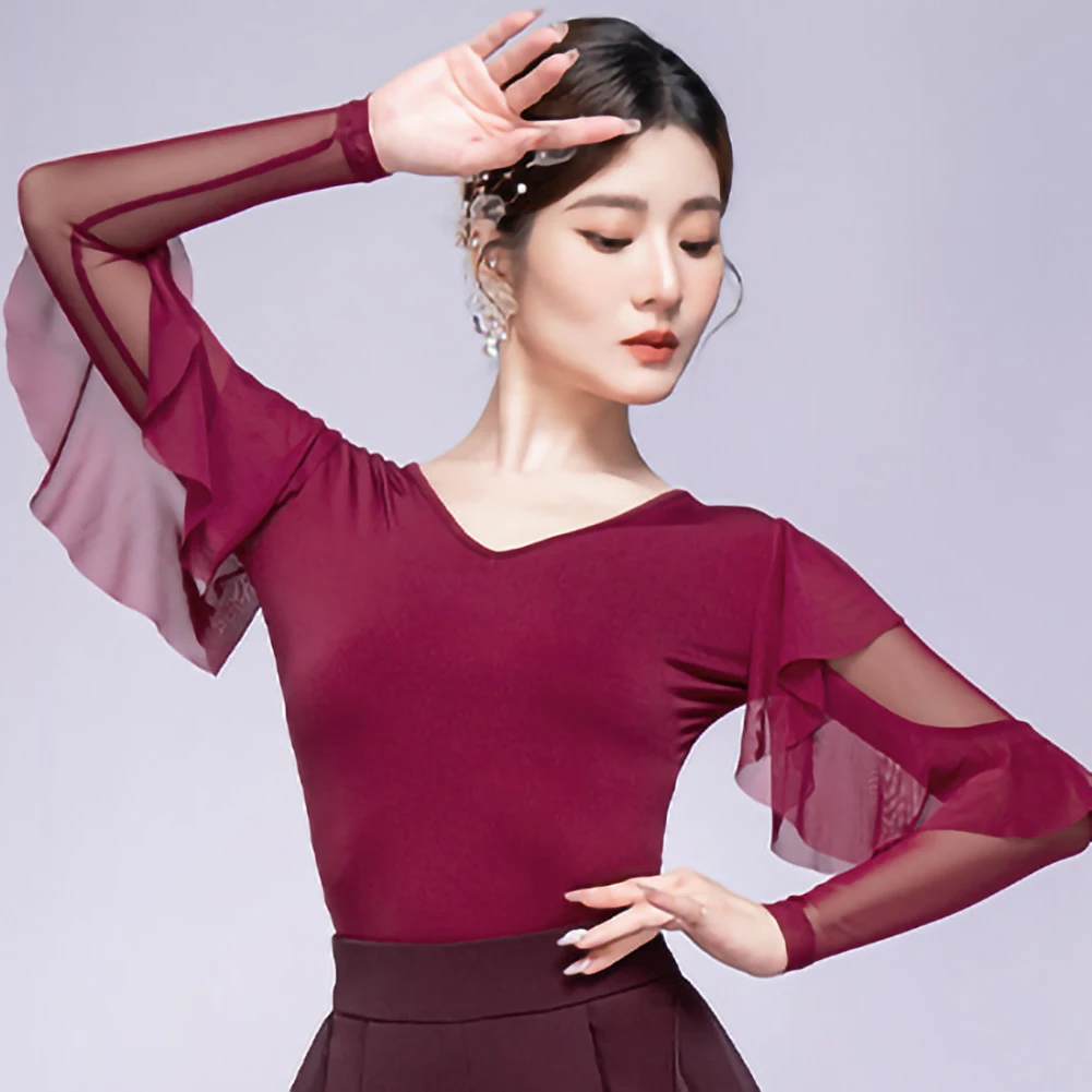 Dance Lotus Shoulder V-neck Dance Top New Latin Dance T-shirt Long Sleeve Black Blue Feather Samba Dance Practice Clothing 
Dance Lotus Shoulder V-neck Dance Top New Latin Dance T-shirt Long Sleeve Black Blue Feather Samba Dance Practice Clothing