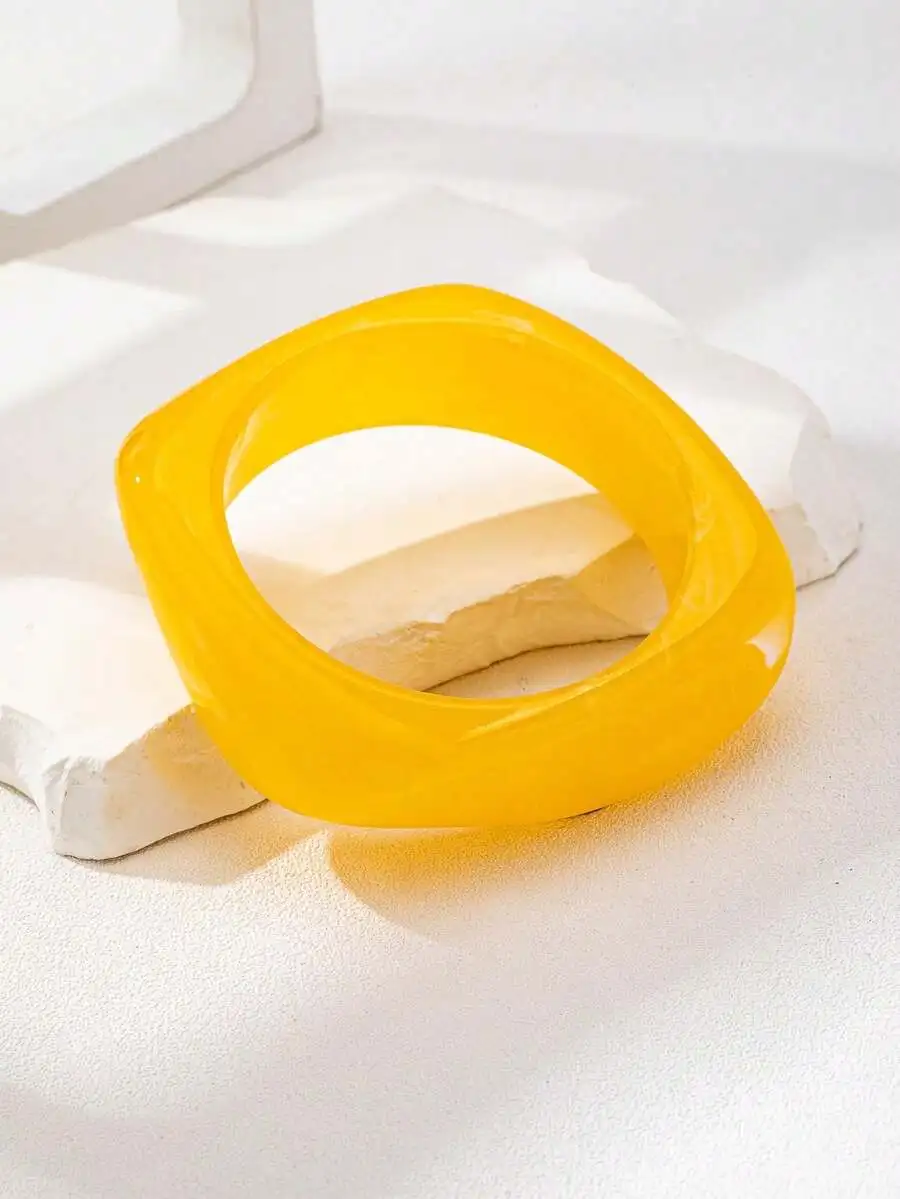 Vintage Resin Acrylic Bangle For Women Fashion Daily Accessory
Vintage Resin Acrylic Bangle For Women Fashion Daily Accessory