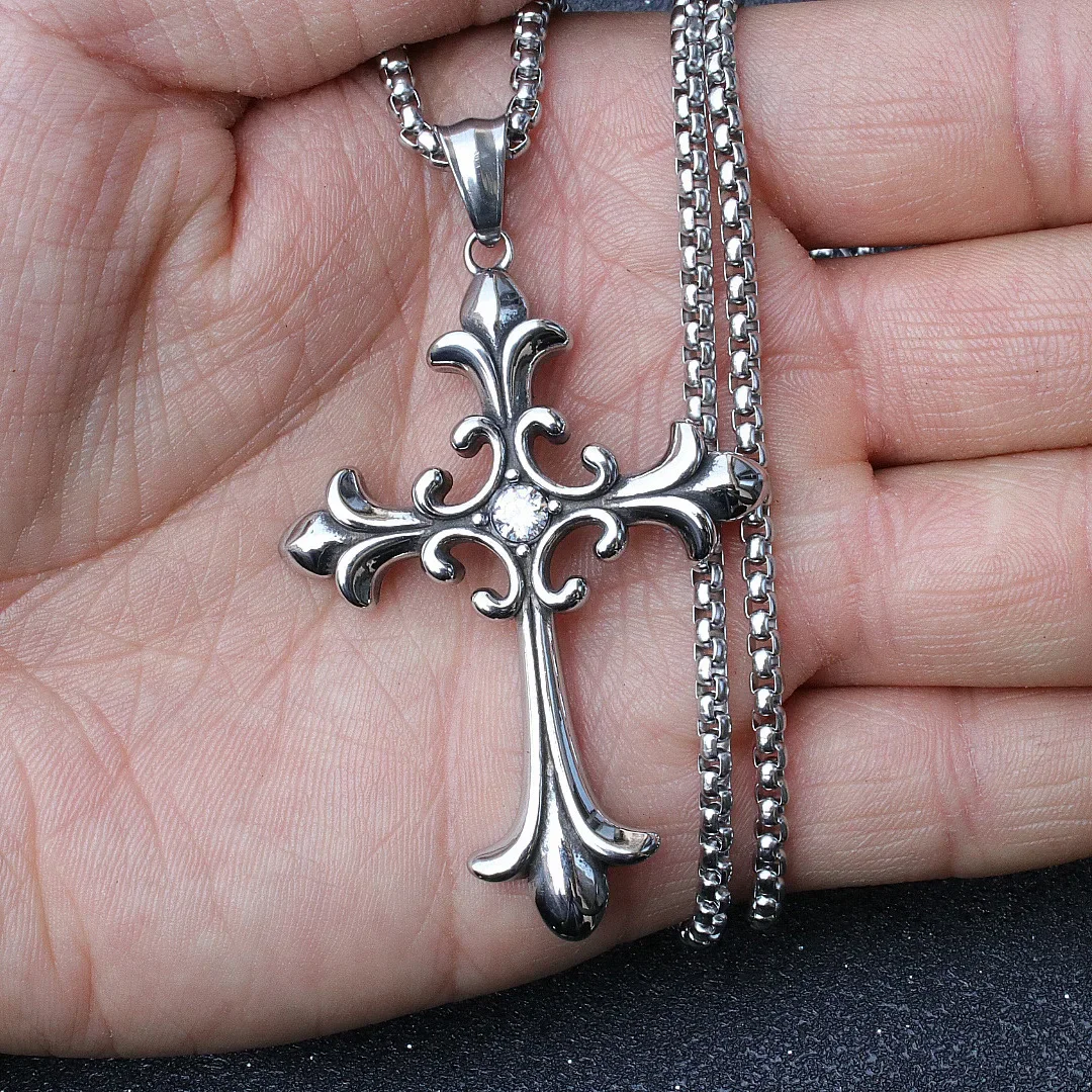 Vintage Classic Cross Pendant Men's Women's Punk Style Water Diamond Necklace Y2K Hip Hop Jewelry Gift High Quality Accessories 
Vintage Classic Cross Pendant Men's Women's Punk Style Water Diamond Necklace Y2K Hip Hop Jewelry Gift High Quality Accessories